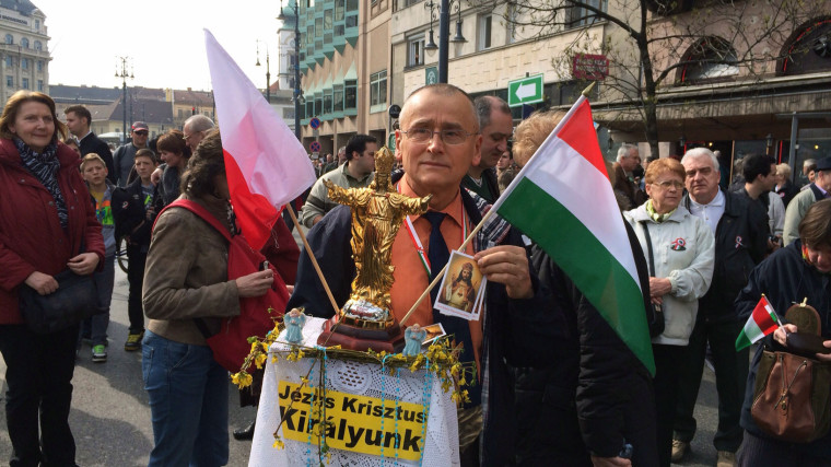 marcius-15-disz-egyenruha-maskara-jelmez3-maria-orszaga