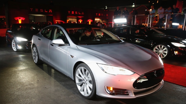tesla-motors-launch